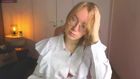 Snapshot of amanda_butlerr chatting on 06-03-26, 01:57 Hi im Amanda online show from 06-03-26, 01:57