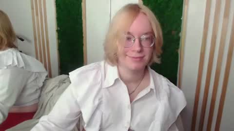 Hi im Amanda online show from 06-20-26, 12:41