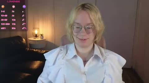 Hi im Amanda online show from 06-29-26, 07:25