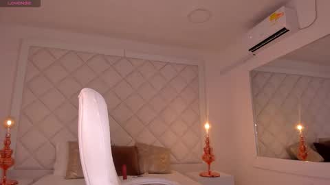 Snapshot of amanda_colin chatting on 09-27-25, 08:58 Amanda online show from 09-27-25, 08:58