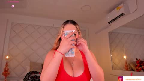 Snapshot of amanda_colin chatting on 10-30-25, 11:05 Amanda online show from 10-30-25, 11:05