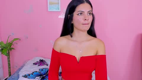 Thalia online show from 12-25-24, 04:54