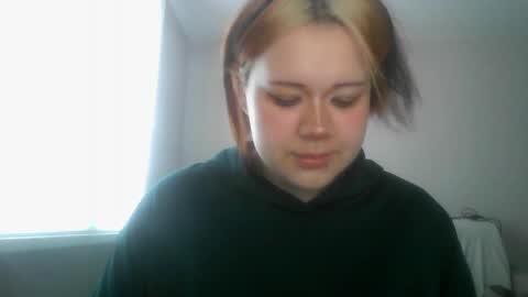 Snapshot of amanda_mia chatting on 06-05-26, 05:25 amanda_mia online show from 06-05-26, 05:25