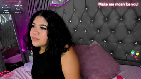 Snapshot of amanda_mooree_ chatting on 05-22-26, 03:57 Amanda Moore online show from 05-22-26, 03:57