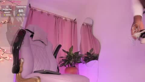 amandaa_fox_ online show from 06-02-26, 05:04