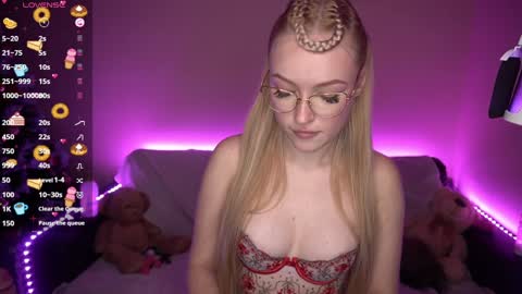 Snapshot of amandaafire chatting on 01-05-25, 05:51 Amanda online show from 01-05-25, 05:51