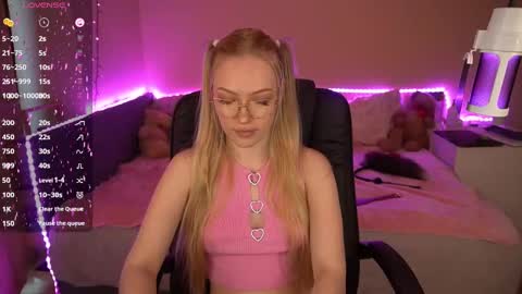 Snapshot of amandaafire chatting on 02-21-25, 07:34 Amanda online show from 02-21-25, 07:34