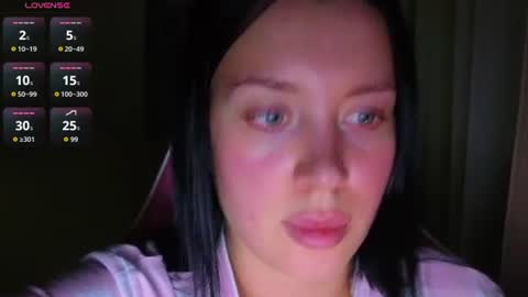 Snapshot of amandaarose chatting on 06-18-26, 07:07 Amanda Rose online show from 06-18-26, 07:07