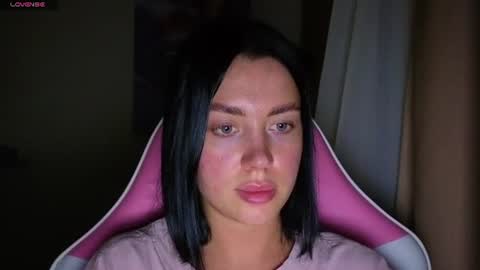 Snapshot of amandaarose chatting on 06-21-26, 07:27 Amanda Rose online show from 06-21-26, 07:27