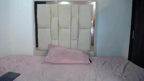 AmandaRousel  online show from 12-22-24, 12:07