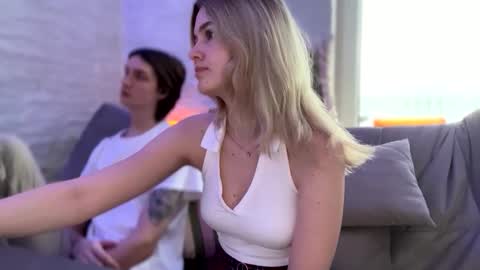 amandatalk online show from 10-25-25, 06:21