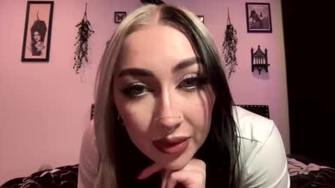 Snapshot of amandavampp chatting on 12-04-25, 03:49 AmandaVamp online show from 12-04-25, 03:49