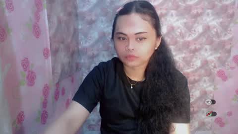 Snapshot of amandaxxx02 chatting on 07-28-26, 05:45 manda online show from 07-28-26, 05:45