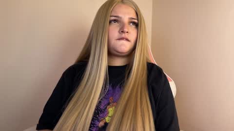 Amandha online show from 01-01-25, 08:47