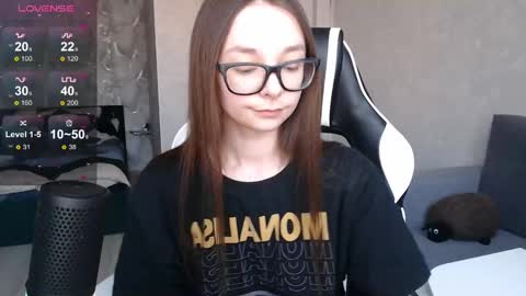 Mila online show from 03-08-25, 03:45