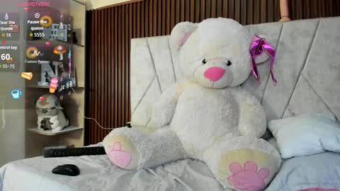 amara_brunet online show from 12-18-25, 12:44