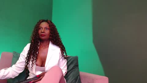 luna online show from 01-16-25, 01:14