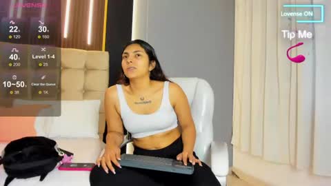      online show from 07-30-26, 08:41