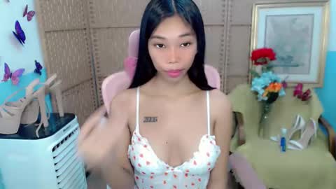 Snapshot of amarah_slut chatting on 09-24-25, 05:55 Amarah online show from 09-24-25, 05:55