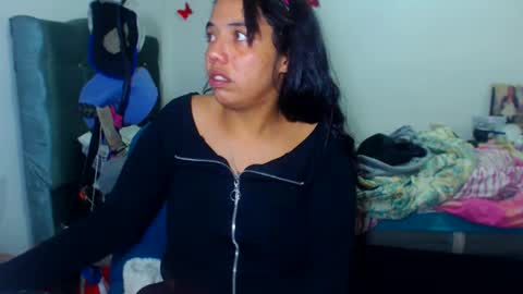 Amara Julia online show from 11-20-25, 02:56