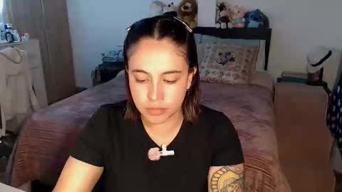 Mila  online show from 06-05-26, 03:46
