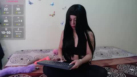 Snapshot of amatist_wild chatting on 10-28-25, 03:04 Amatist Wild 3 online show from 10-28-25, 03:04