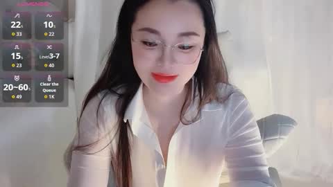Snapshot of amaya_yooo_36d chatting on 10-19-25, 02:01 yooo online show from 10-19-25, 02:01