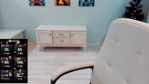 Snapshot of amazing_alina chatting on 01-19-25, 08:51 Alina online show from 01-19-25, 08:51