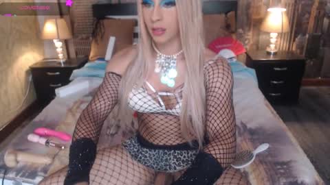 Snapshot of amazingsharlot chatting on 03-03-25, 04:56 Sharlot online show from 03-03-25, 04:56