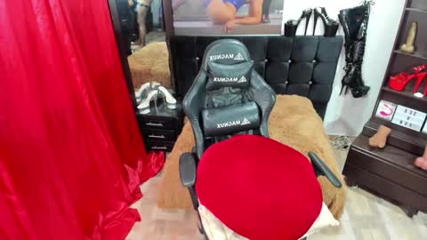 Zayra online show from 11-17-25, 07:19