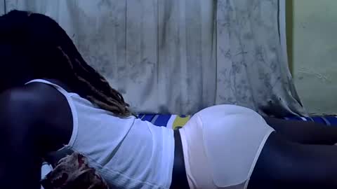 Snapshot of amazon_girl03 chatting on 11-07-25, 06:35 amazon_girl03 online show from 11-07-25, 06:35