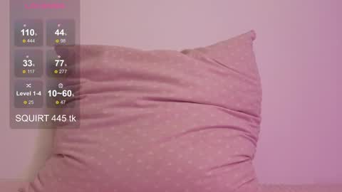 Im Mandy and I love to play in public and do crazy in PVT online show from 02-26-26, 12:37