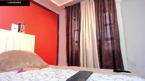 Sara  online show from 09-10-25, 12:05