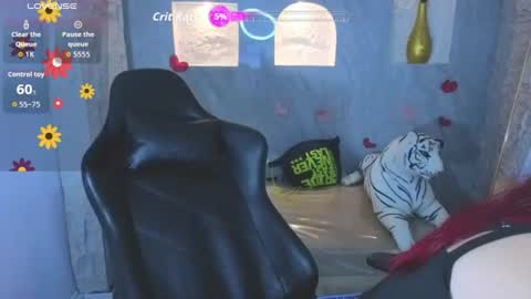 Snapshot of ambar72_b chatting on 06-29-26, 01:44 LIVE 0730AM-0200PM online show from 06-29-26, 01:44