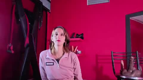 Snapshot of ambar_roux1 chatting on 11-22-25, 02:32 ambar_roux1 online show from 11-22-25, 02:32