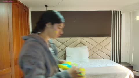 Ambar Ross online show from 01-15-25, 07:23