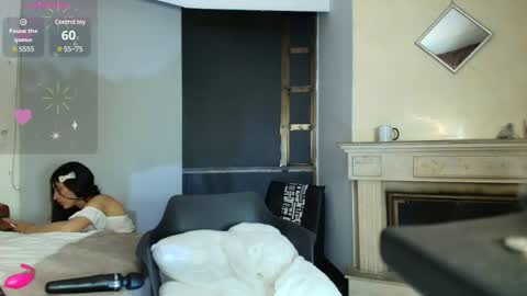 Ambar Ross online show from 02-11-25, 01:31