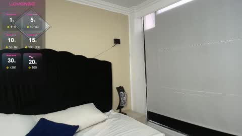 Ambar Ross online show from 10-16-25, 07:59