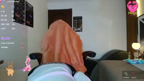 Snapshot of ambaross chatting on 07-23-26, 02:37 Ambar Ross online show from 07-23-26, 02:37