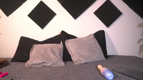 Amber online show from 06-23-26, 12:52