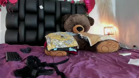 Cody amber online show from 02-17-25, 06:26