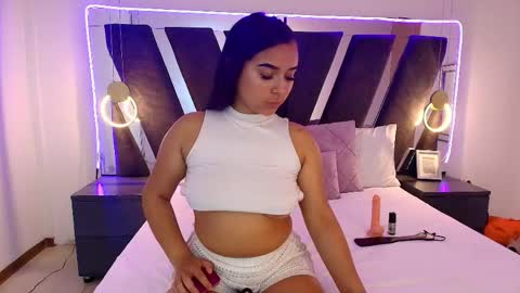 Snapshot of amber__jhonson_ chatting on 06-02-26, 10:12 Amber online show from 06-02-26, 10:12