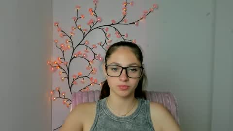 Snapshot of amber__r chatting on 06-16-26, 11:13 Amber online show from 06-16-26, 11:13