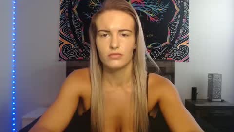 Amber online show from 10-05-25, 02:59