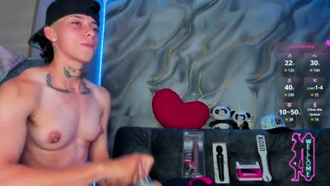 Snapshot of amber_adams_ chatting on 06-07-26, 12:59 Amber online show from 06-07-26, 12:59
