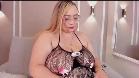 amber_bunnyx online show from 09-09-25, 04:45