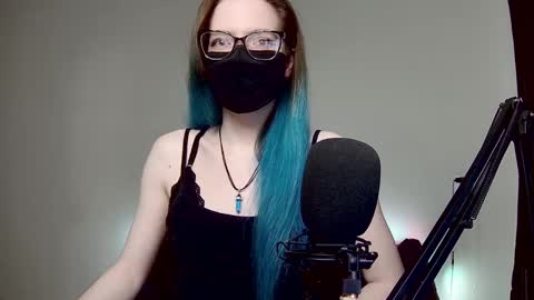 Snapshot of amber_candyfloss chatting on 12-23-24, 10:33 Amber non-nude model online show from 12-23-24, 10:33