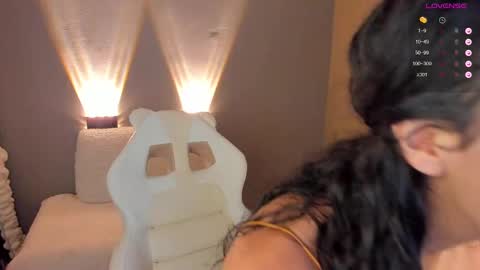 amber_curly online show from 12-01-24, 07:25