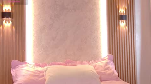 Amber online show from 02-21-26, 01:12