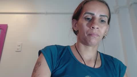 Snapshot of amber_moore chatting on 10-23-25, 01:49 Amber Moore online show from 10-23-25, 01:49